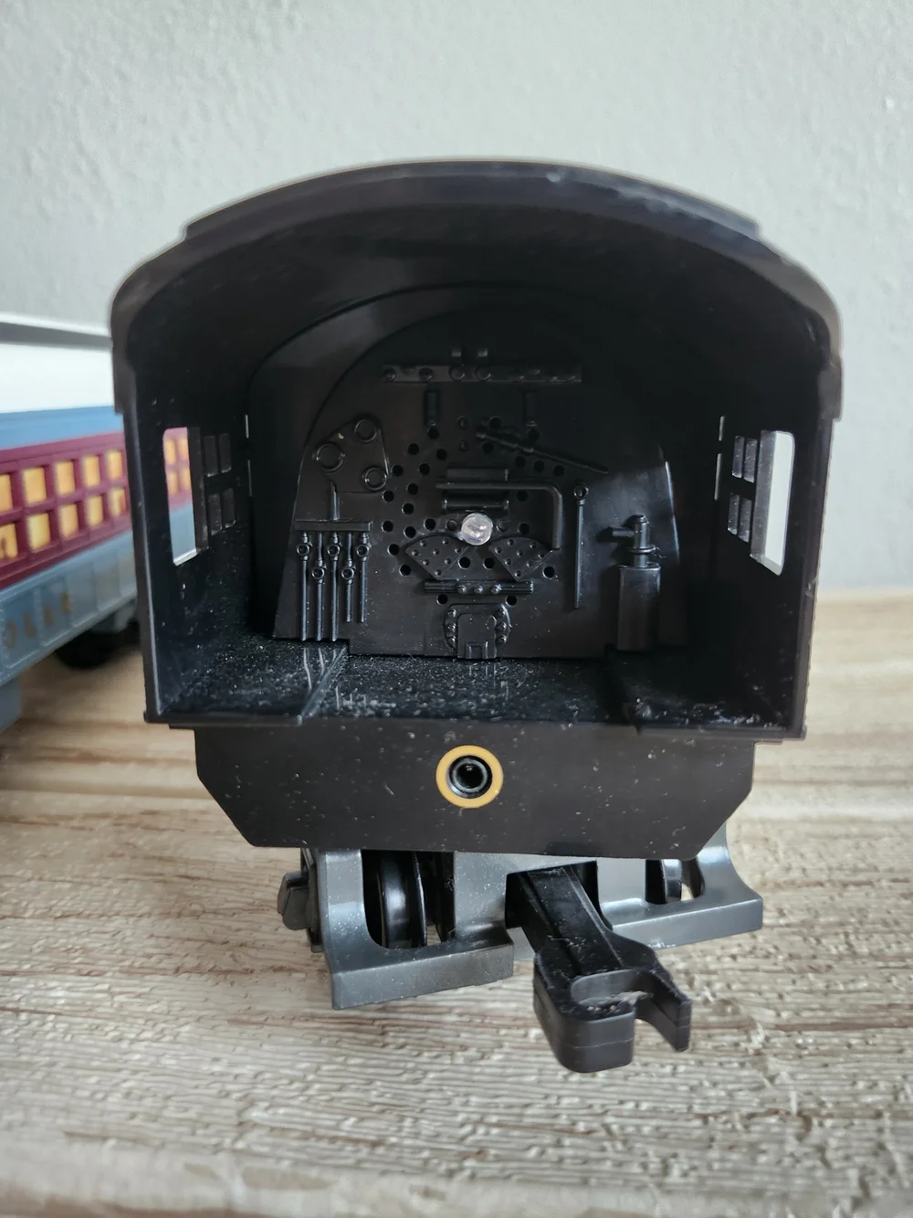 Lionel Polar Express G Gauge Replacement Train Engine & Passenger Car